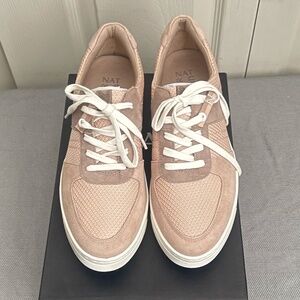 NWB Naturalizer women's Hadley sneakers almond sand size 8.5m